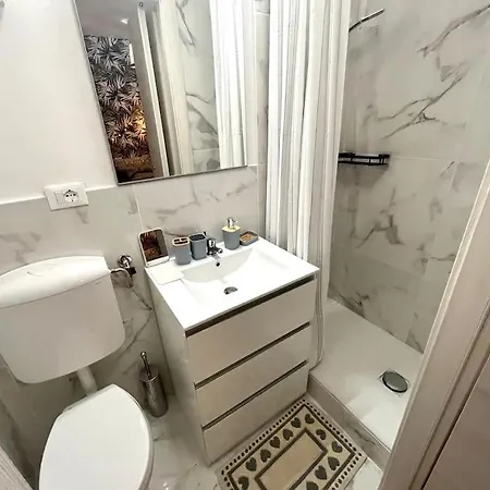 Finestra Nel Centro Storico Apartment Genoa